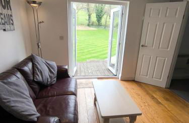 The Pumphouse with Hot Tub - Foto 7