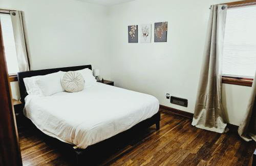 Louisville Getaway Bourbon Trail, Zoo, & More! - Photo 17