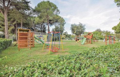 Two-Bedroom Holiday Home In Baia Domizia Saurunca - Foto 7