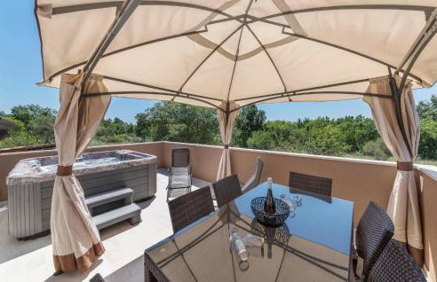 Beautiful Apartment In Porec - Foto 23