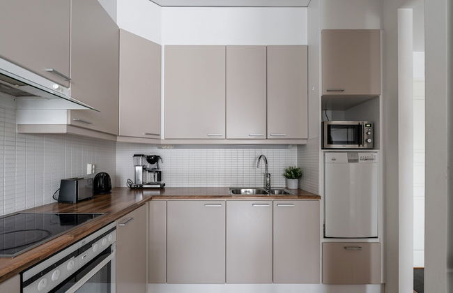 Homelike 1BR with Sauna, Free Parking & Balcony - Foto 9