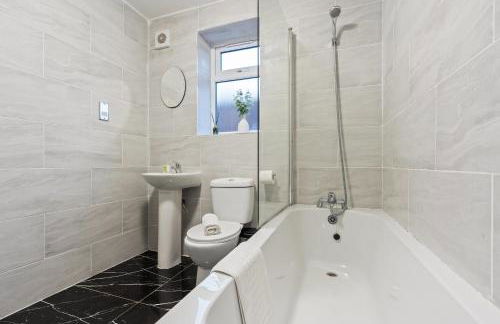 Stylish Apartment - On Street Parking - Smart TV & Netflix 3MH - Foto 20