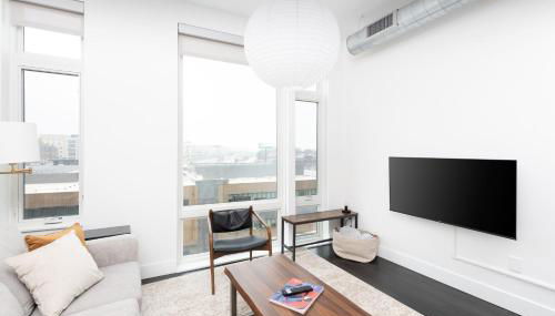 Modern 1BR Apt with Rooftop, Gym, and Parking - Foto 2