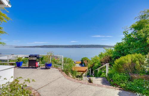 Waterfront Gem with 2 Patios on Camano Island - Foto 23