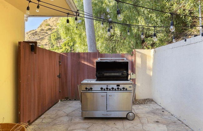 Castlewood by Avantstay Malibu Cliffside + View - Photo 30