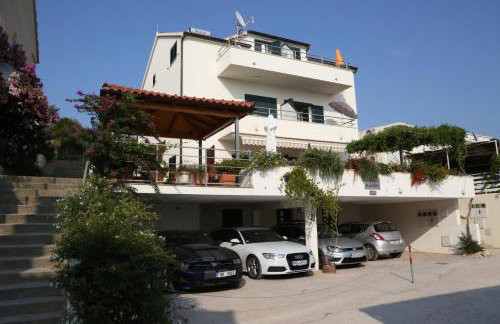 Apartments Stipe Plazibat - Photo 8