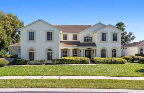 BRAND NEW! Lakefront 9BR Pool Hot Tub Outdoor Kitchen BBQ Theater 2 miles Disney - Foto 54