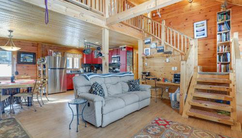 2 Mi to Skiing Casper Cabin with Mtn Views! - Foto 4