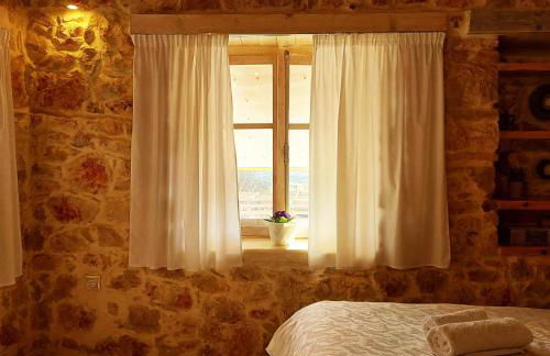 Agios Ioannis Stone Cottage with Private Heated Pool & Hydro-massage - Foto 27