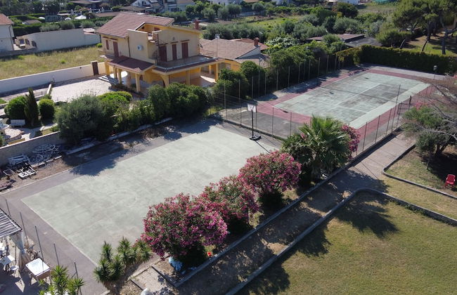 Villa Teti - Photo 1