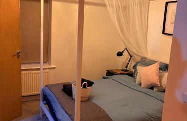 2 bedroom 2 bathroom ground floor apartment in central location - Foto 24