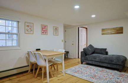 Long Island Nature Retreat with Peloton with Shared Pool - Foto 33