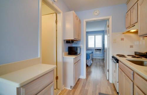 First-Floor Brigantine Condo Steps to Ocean! - Foto 9