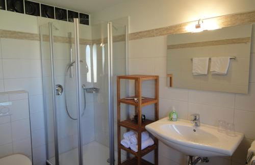 Haus Jäger Ferienwohnungen mit Indoor-Pool inkl. Chiemgaukarte - Foto 9