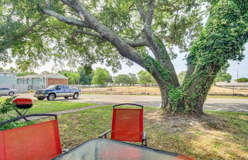 Airy Biloxi Condo with Patio Walk to Beach! - Photo 22
