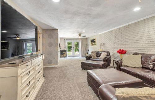 Moon River Smart-Suite near Interstate 44 and Airport - Photo 24