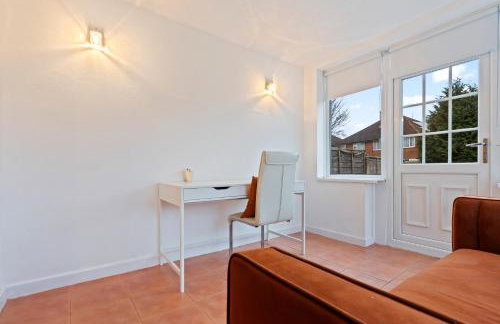 Spacious 3 Bedroom Contractor Stay House in Birmingham B23 near M6 & Fort Dunlop with Free Parking and WiFi - Foto 40