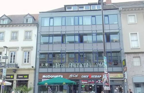 Street View Apartment - 2SZ - 1WC - 1DU - 1Kü - Foto 2