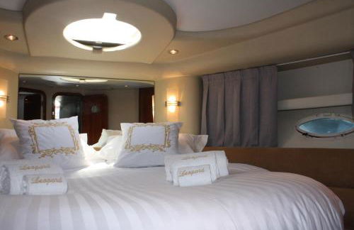 Porto Private Yacht- Accommodation Douro River - Foto 13
