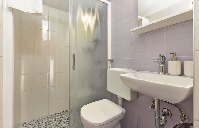 House 1735 - Photo 26