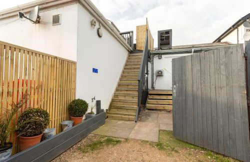 Fabulous Beach Pad Just 20 Paces From The Sea - Foto 17