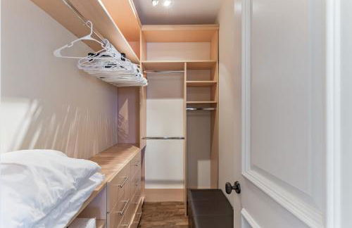 Luxury Home Villa D' Amore Southern Florida Paradise Sleeps 10 5 Bedroom Villa by RedAwning - Foto 84