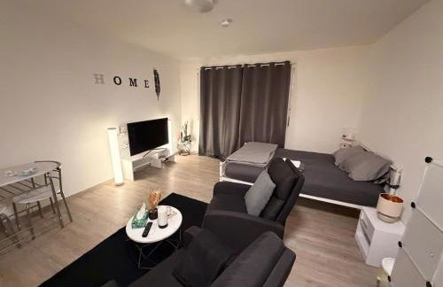 Bright & Cozy Studio with Relax Area & Kitchen - Foto 4