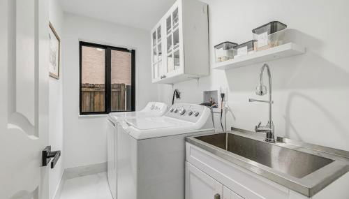 Modern Miami Home with Patio and Pool - Foto 3