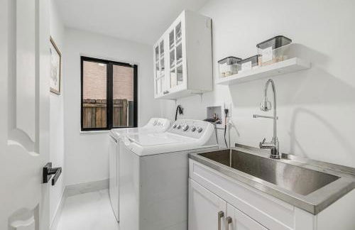 Modern Miami Home with Patio and Pool - Foto 3