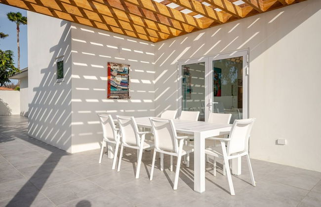 Modern Trestrapi Beach Villa 8 bed 8 Bath 2 Pools - Foto 32