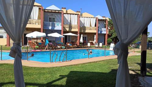 Ydna Family Hotel Apartments - Photo 3