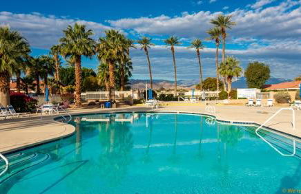 Mid-Century Desert Getaway - Foto 24