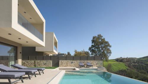 Venerato Villas Ampela & Apolonia, with Pool, Spa Whirlpool & Heritage, By ThinkVilla - Foto 5