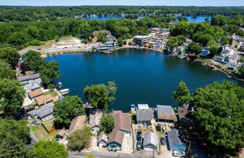 Lake Front Outdoor Living Sleeps 8 - Foto 41