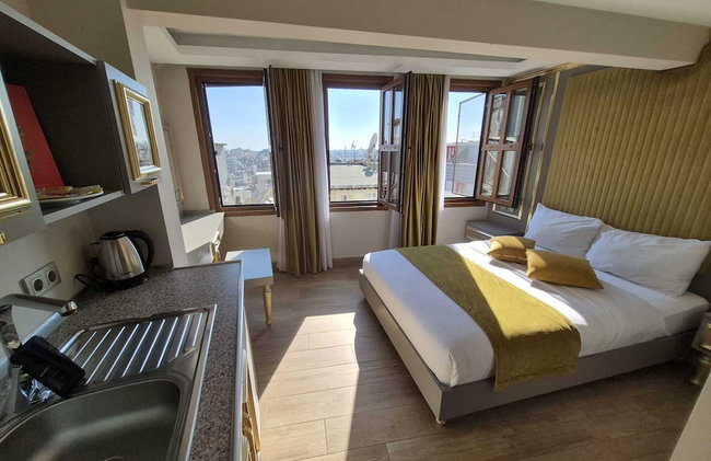 Taksim La Marino Hotel - Photo 28