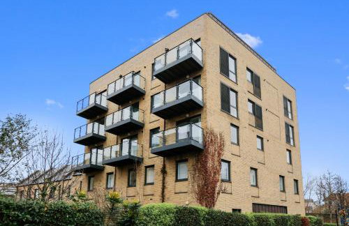 Hybrid Resi - London, Greenwich near O2 Arena - Photo 2