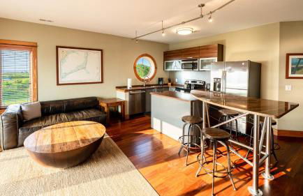 Buxton Slick - Waterfront 2-Bedroom, 2-Bathroom Suite at REAL Watersports - Foto 6