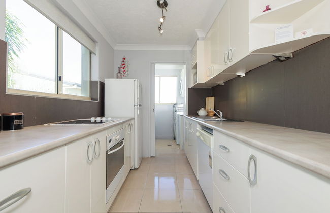 Bayview Beach Holiday Apartments - Photo 27