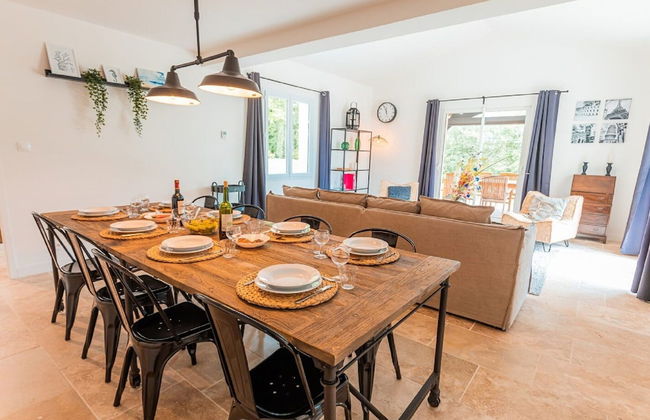 Modern Villa With Large Garden - Foto 10