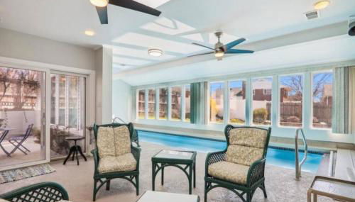 3 bedroom w indoor pool hotub - Foto 1