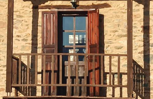 Lithia s Stonehouse. Το πέτρινο στη Λιθιά - Καστοριά - Foto 8