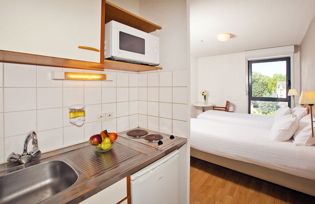 Sejours & Affaires Orléans Jeanne d'Arc - Foto 4