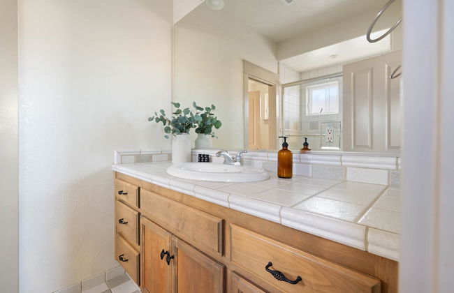 Fiano by Avantstay Centrally Located Haven w/ Stunning Courtyard & Pool Table - Foto 20