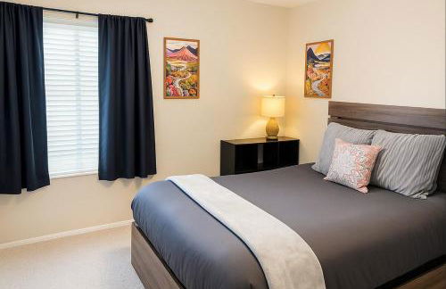 Peaceful Las Vegas Pool Oasis, Pool Table, Hammock - Foto 25