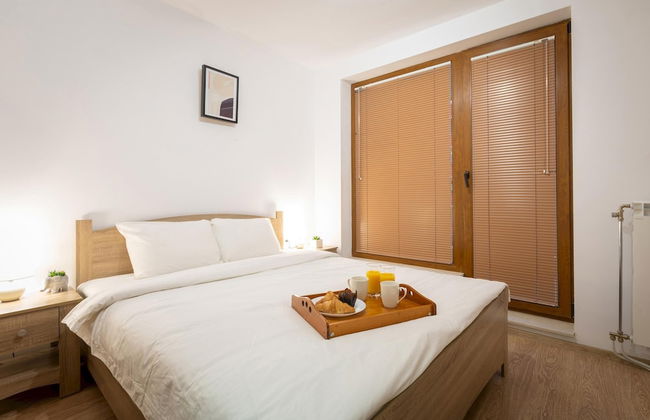 Modern and Bright Apartments Near Center - Foto 3