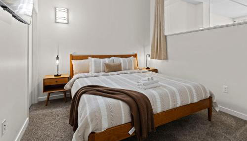 Indy Urban Nest - Sleeps 8 - Skywalk Access - Convention Center - Stadium - Foto 4