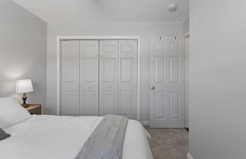 Tranquil 2BR Apt NE Mpls - 8073 Apt 4 - Foto 15