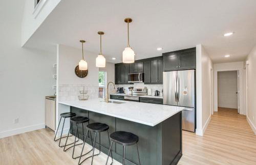 Dock and Fire Pit Cedar Creek Lakefront Retreat! - Foto 8