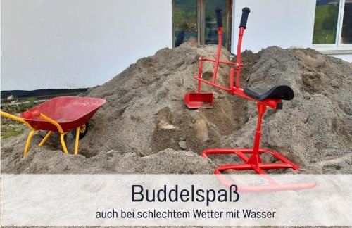 Bauernhof Finkel - Ferienwohnungen mit Balkon - Bergsicht - Traktor mitfahren - Tiere streicheln - entspannter Familienurlaub - zentrale Lage nahe Oberstdorf - Foto 58
