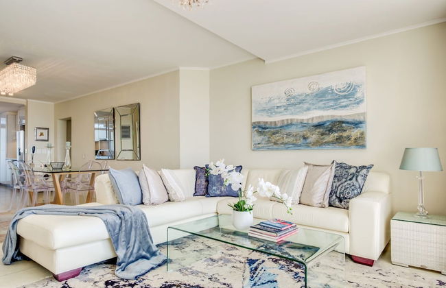 Aqua Views at the Waterclub in Cape Town - Photo 33